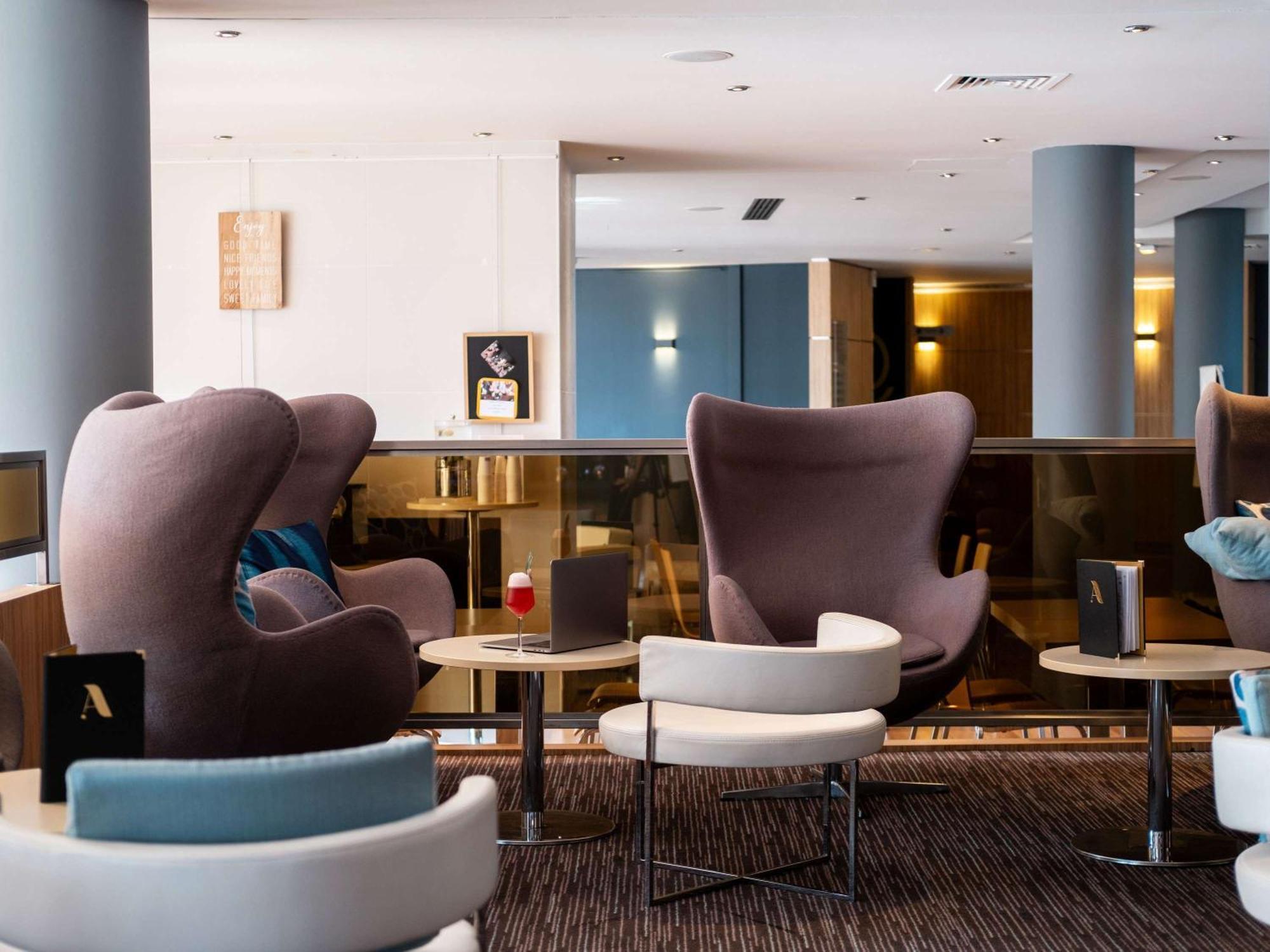 Mercure Toulouse Aéroport Golf de Seilh Esterno foto
